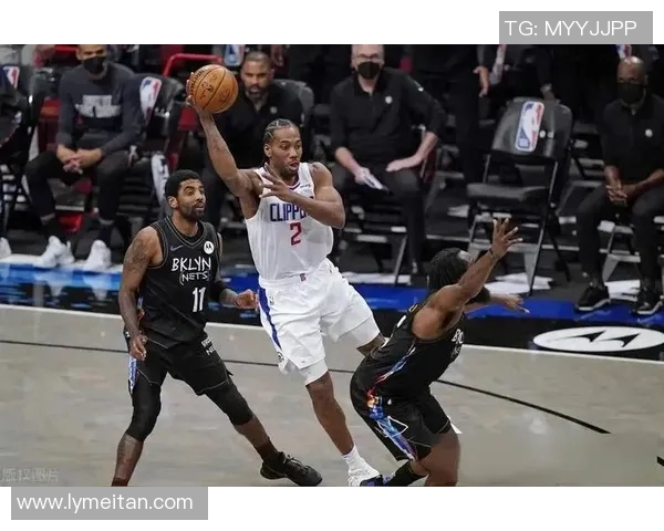 洛杉矶快船迎战强敌全力出击力争季后赛席位