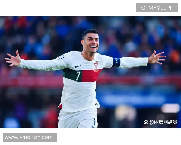 聚焦世界足坛巨星成长之路与场内外非凡影响力与传奇故事风采展现